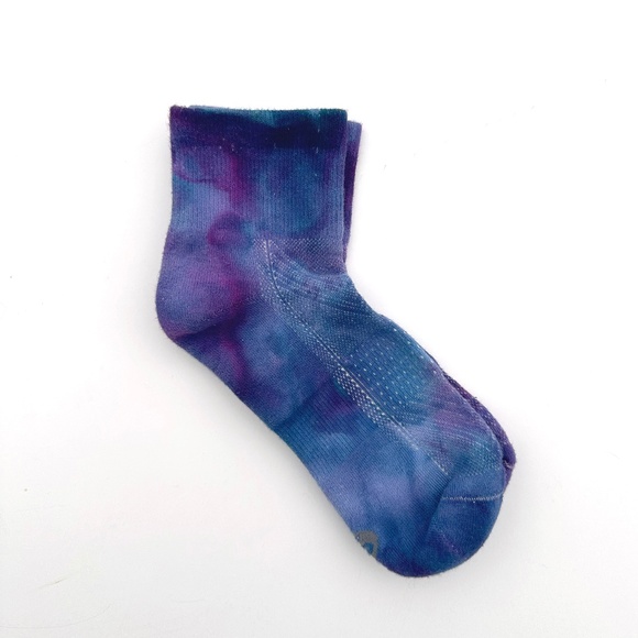Mens Tie Dye Galaxy Socks Ice Dye Purple Navy Ankle Socks Mid Crew Hand Dyed - Picture 1 of 5